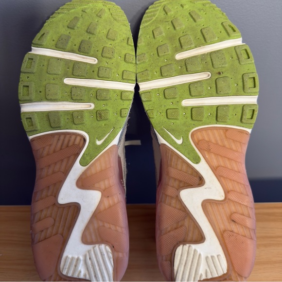 Nike Air Max Excee Light Orewood Brown Amethyst women’s sz 9 sneakers - Picture 6 of 6